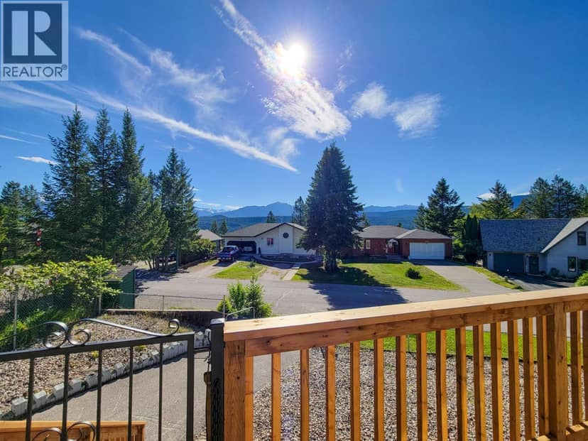 7326 GLACIER Drive, Radium Hot Springs, photo 6