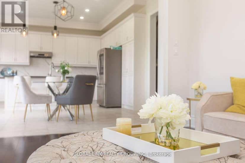44 Golden Hawk Drive — photo 10 of 33