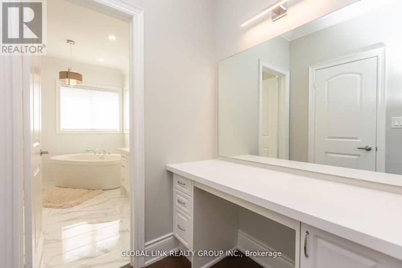44 Golden Hawk Drive — photo 21 of 33