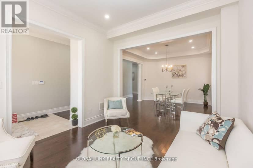 44 Golden Hawk Drive — photo 4 of 33