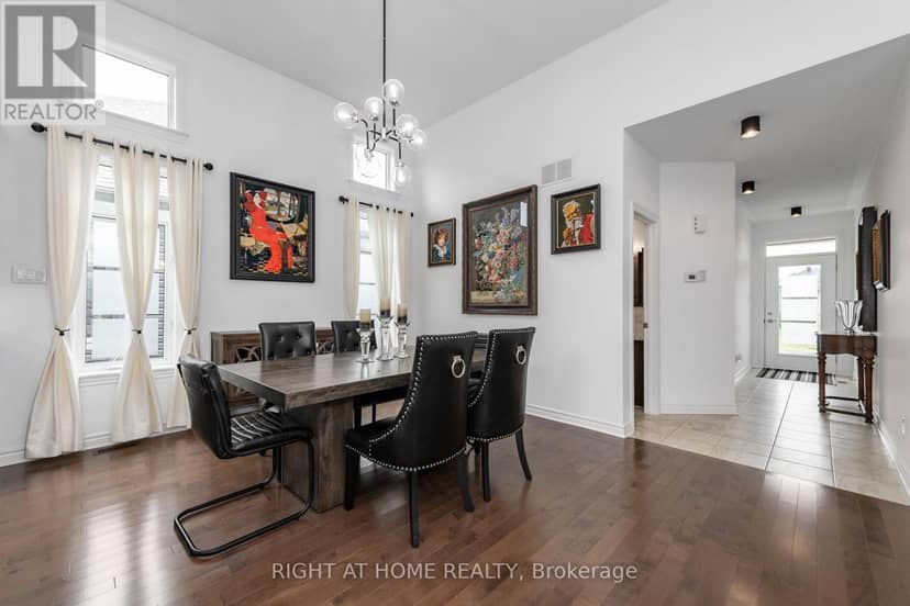 238 De L'etang Street — photo 10 of 40