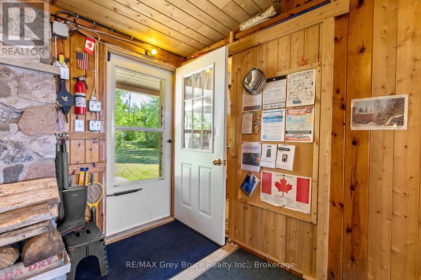 626 Warner Bay Road — photo 7 of 40