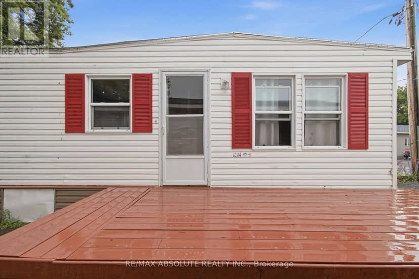 49 - 3535 St. Joseph Boulevard — photo 5 of 21