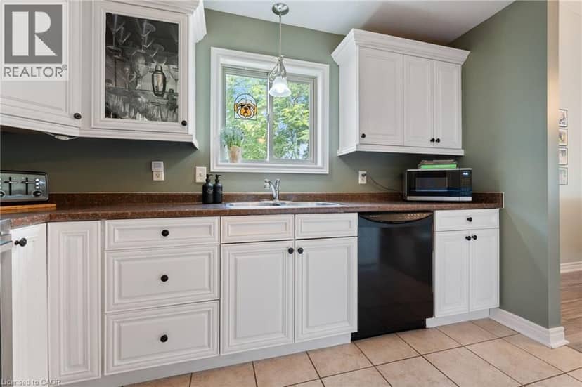 19 SOMERSET Drive Unit# 16 — photo 11 of 32