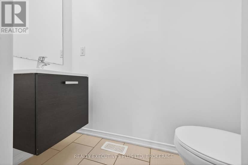 7829 Buckeye Crescent — photo 21 of 40