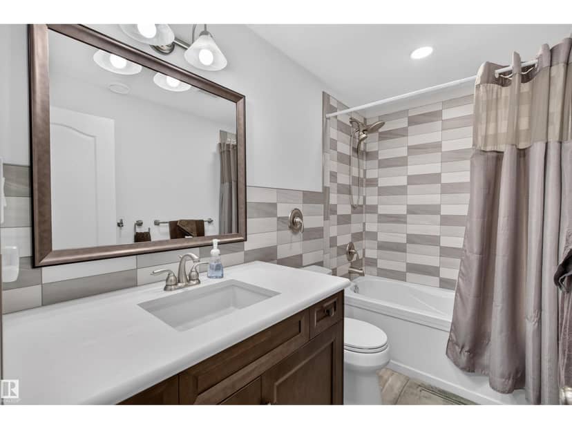 5006 53 AV — photo 15 of 40