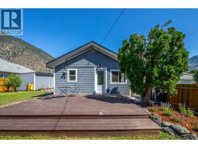 430 6th Avenue, Keremeos