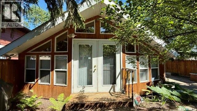 214 Richard DRIVE — photo 1 of 40