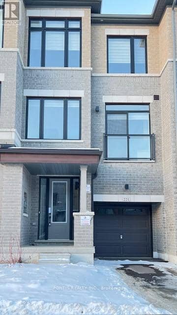221 Tennant Circle — photo 3 of 21