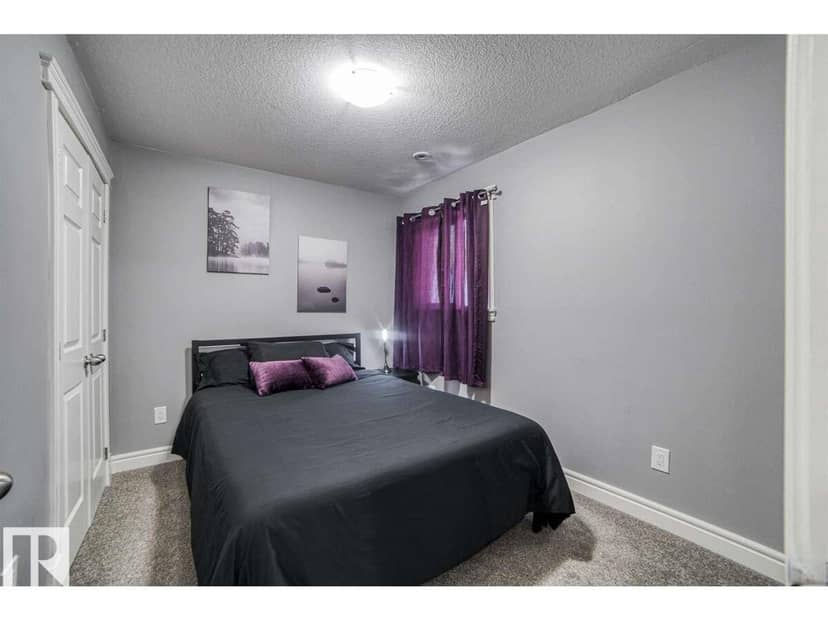 5265 52 ST — photo 9 of 26