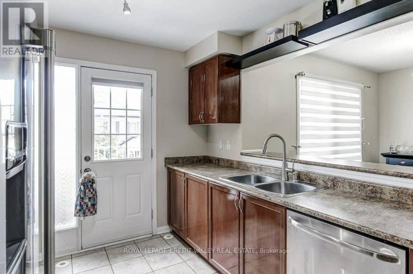66 - 71 Garth Massey Drive — photo 13 of 34