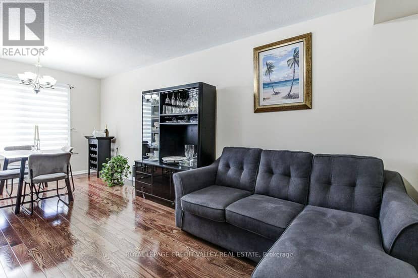 66 - 71 Garth Massey Drive — photo 24 of 34