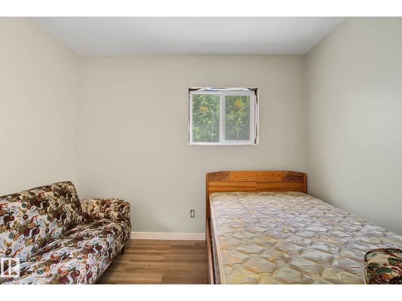 21 Spruce CR — photo 14 of 40