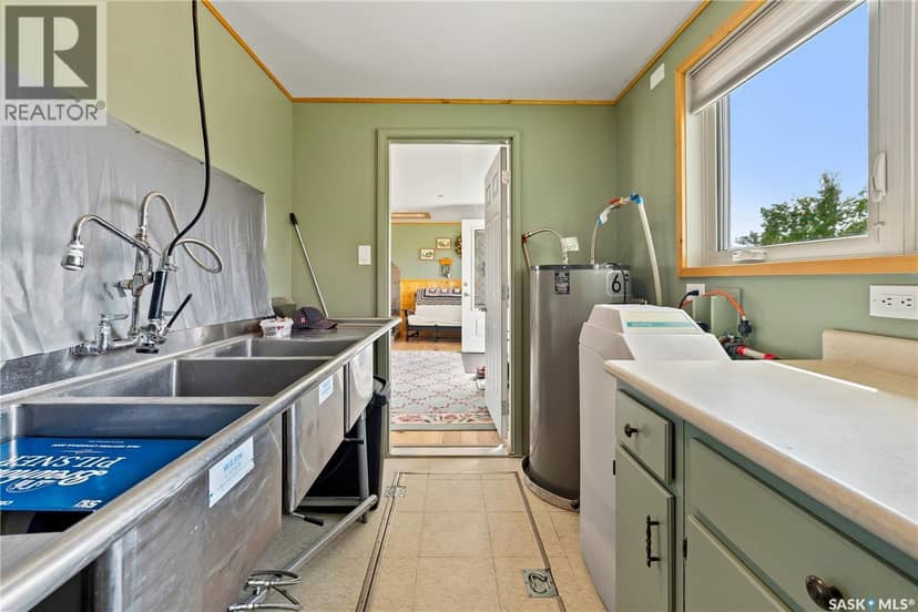 400 Lakeshore DRIVE — photo 10 of 40