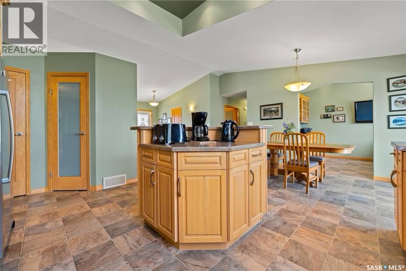 400 Lakeshore DRIVE — photo 24 of 40