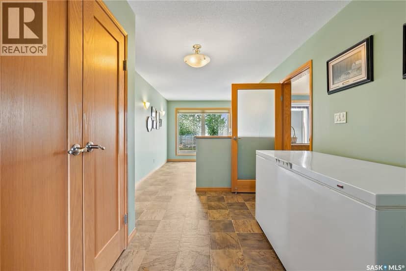 400 Lakeshore DRIVE — photo 17 of 40