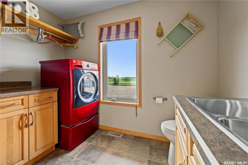 400 Lakeshore DRIVE — photo 14 of 40