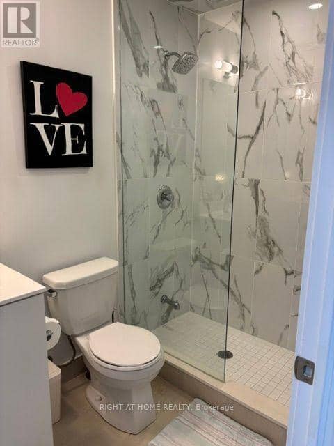 523 - 30 Shore Breeze Drive — photo 17 of 39