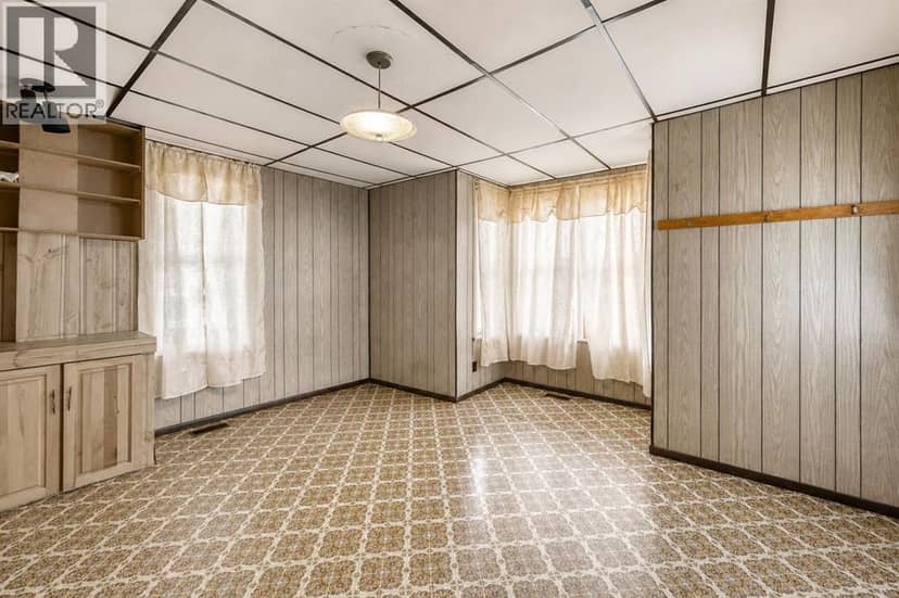 441 Queen Street — photo 12 of 36