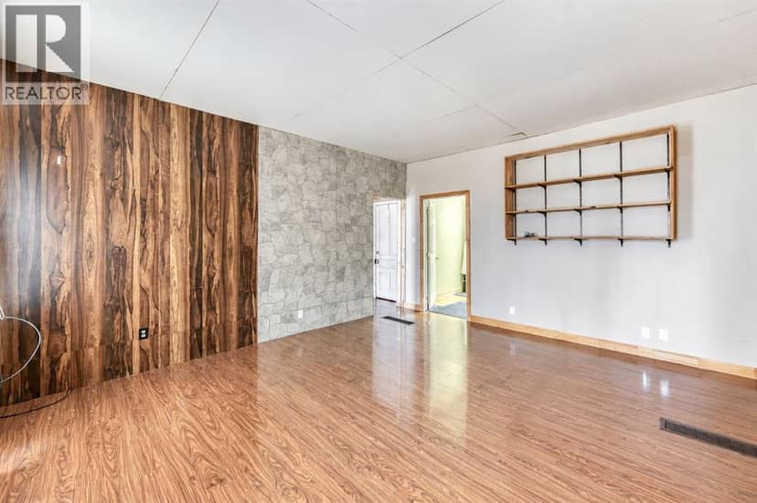 441 Queen Street — photo 17 of 36