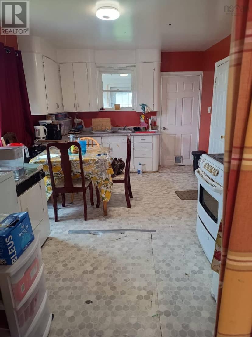 180 Bay Street — photo 15 of 25