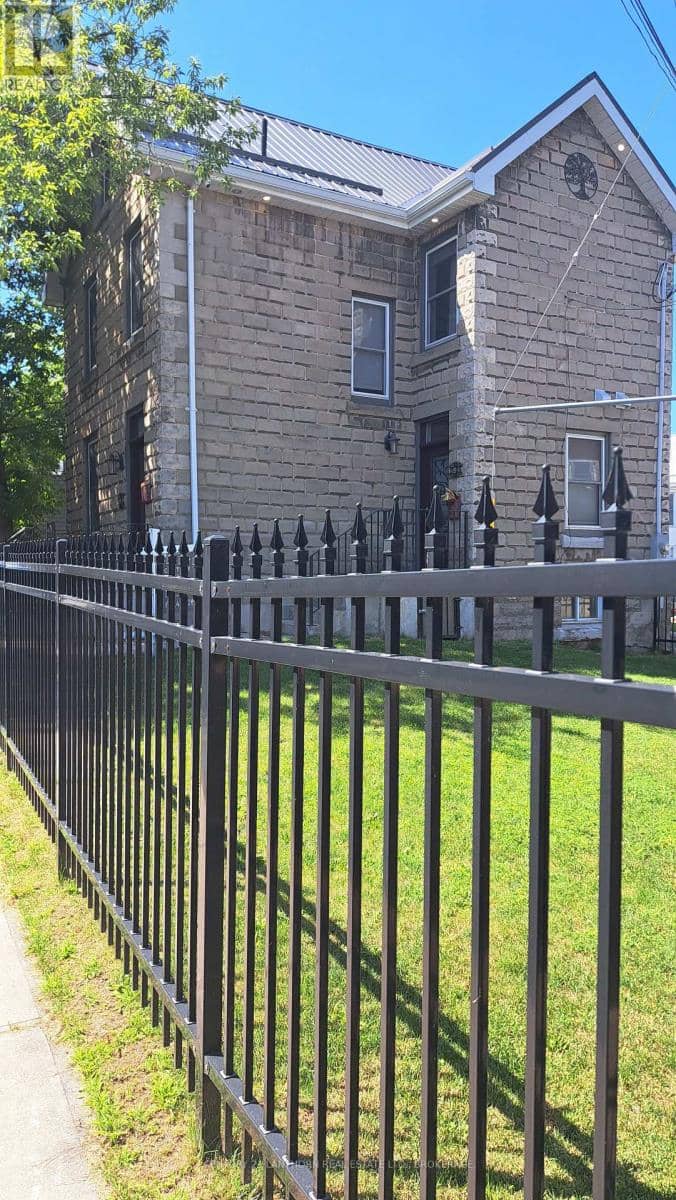 45 Chestnut Street — photo 5 of 35