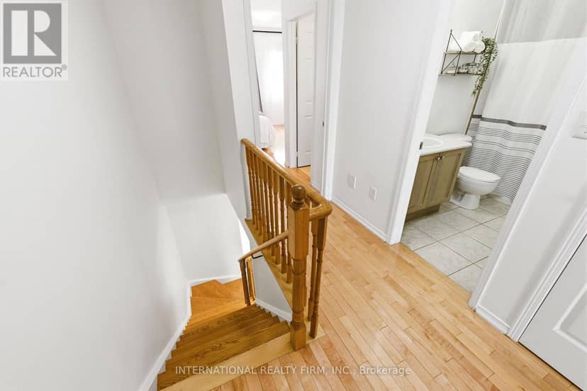 35 Ventura Lane — photo 13 of 36