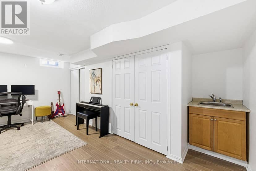 35 Ventura Lane — photo 25 of 36