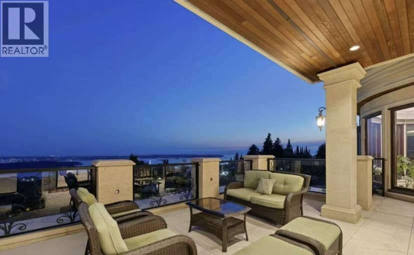 Main and Above 1327 CHARTWELL DR, West Vancouver, photo 2