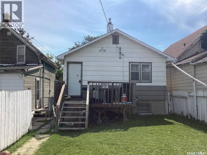 1164 Argyle STREET — photo 3 of 40