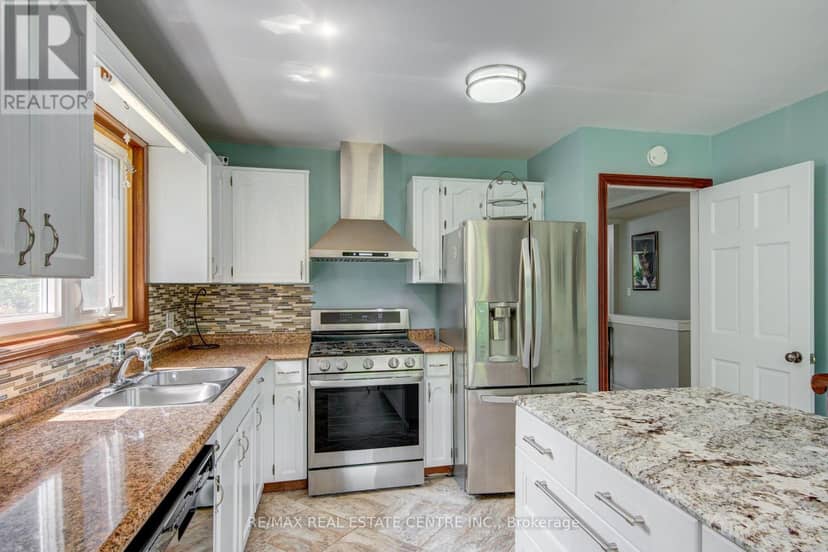 95 Allen Street — photo 19 of 40