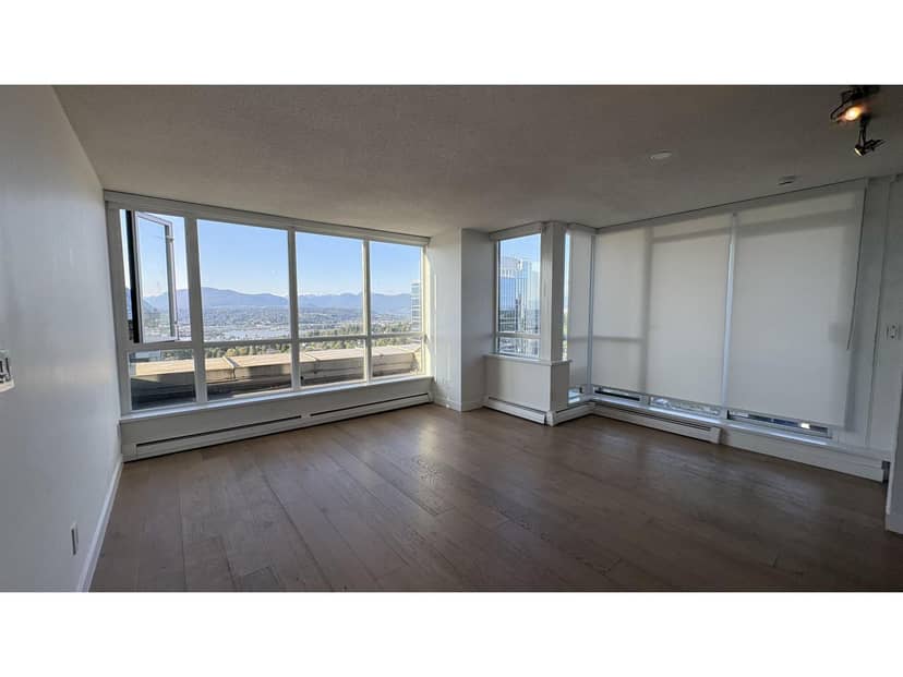 2110 10777 UNIVERSITY DRIVE, Surrey, photo 5
