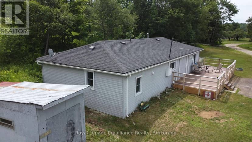4310 Henderson Road — photo 21 of 28