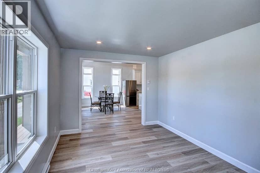 454 Trerice STREET West — photo 12 of 29