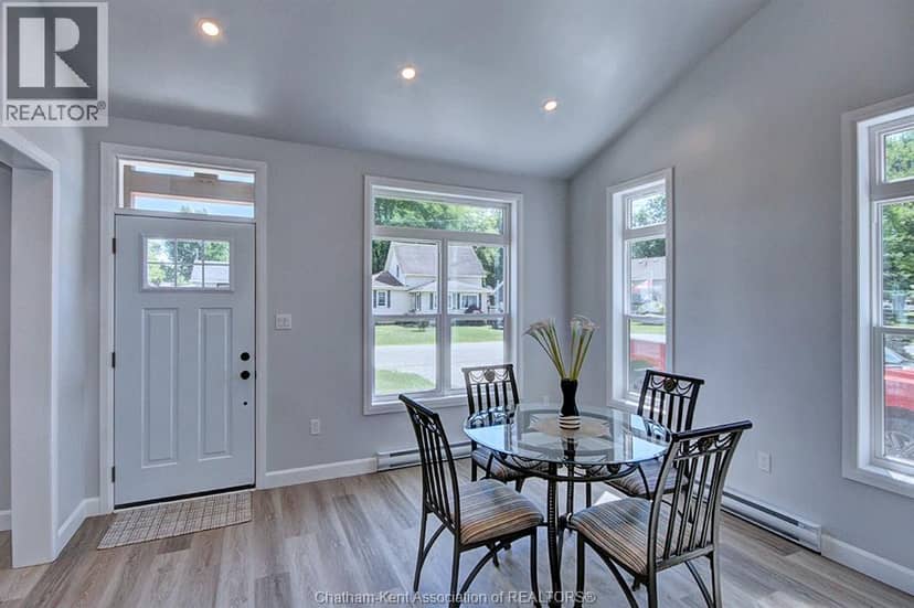 454 Trerice STREET West — photo 9 of 29