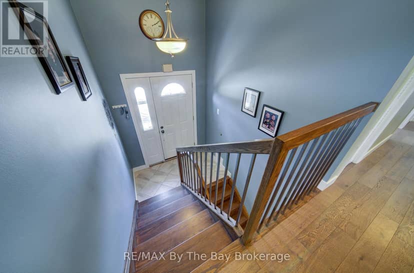 9 Frederick Drive — photo 5 of 38