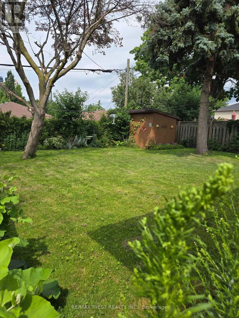 26 Nipissing Drive — photo 4 of 13