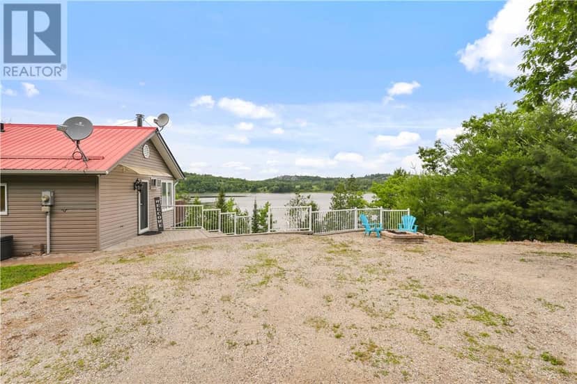 2084 BASS LAKE Road, Espanola, photo 3