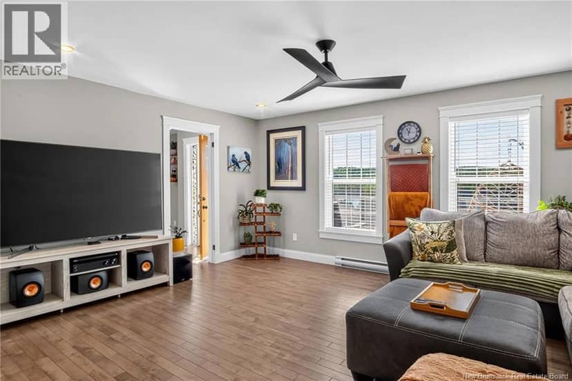 6 Donald Road — photo 12 of 40