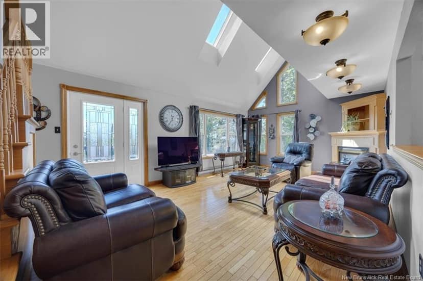163 Guthrie Road — photo 7 of 40