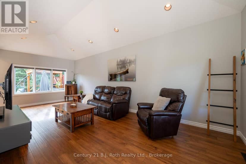 58 Meredith Drive — photo 6 of 36