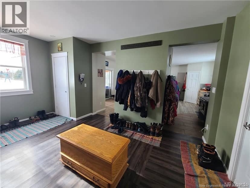 480 North View Road — photo 10 of 40
