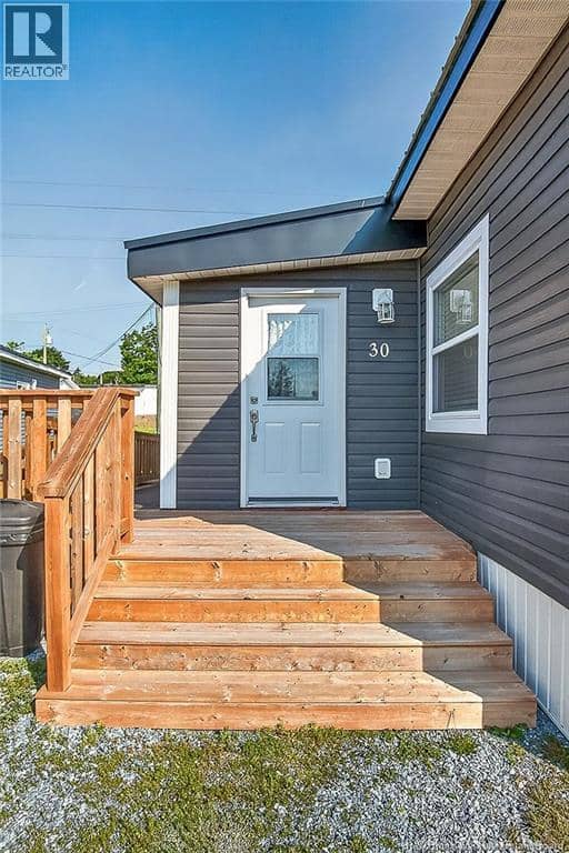 30 Violet Street — photo 4 of 26