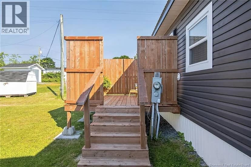 30 Violet Street — photo 24 of 26