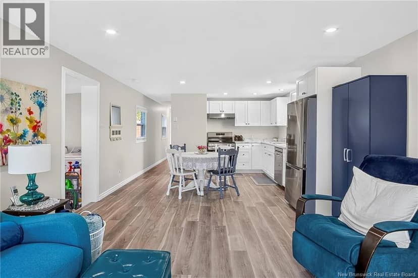 30 Violet Street — photo 9 of 26