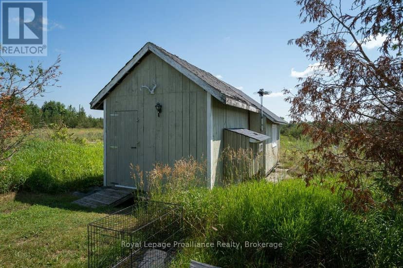 1075 Enright Road — photo 35 of 40