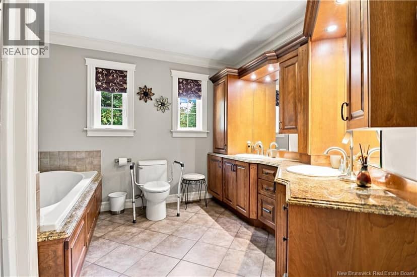 51 Bayshore Drive — photo 38 of 40