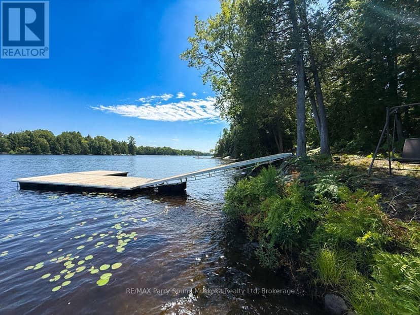 473 North Meadowcove Road, Whitestone, photo 4