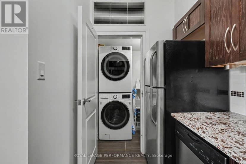 208 - 682 Churchill Avenue N — photo 10 of 28