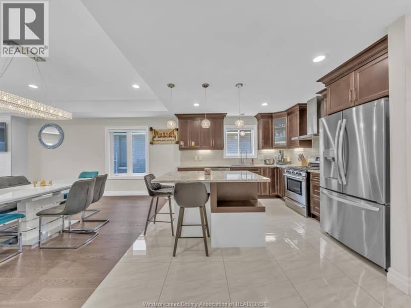 157 Townsview — photo 8 of 40
